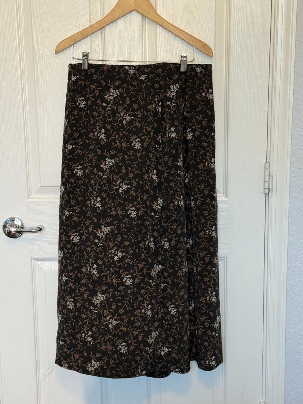 Vintage Van Heusen Black Floral Midi Skirt